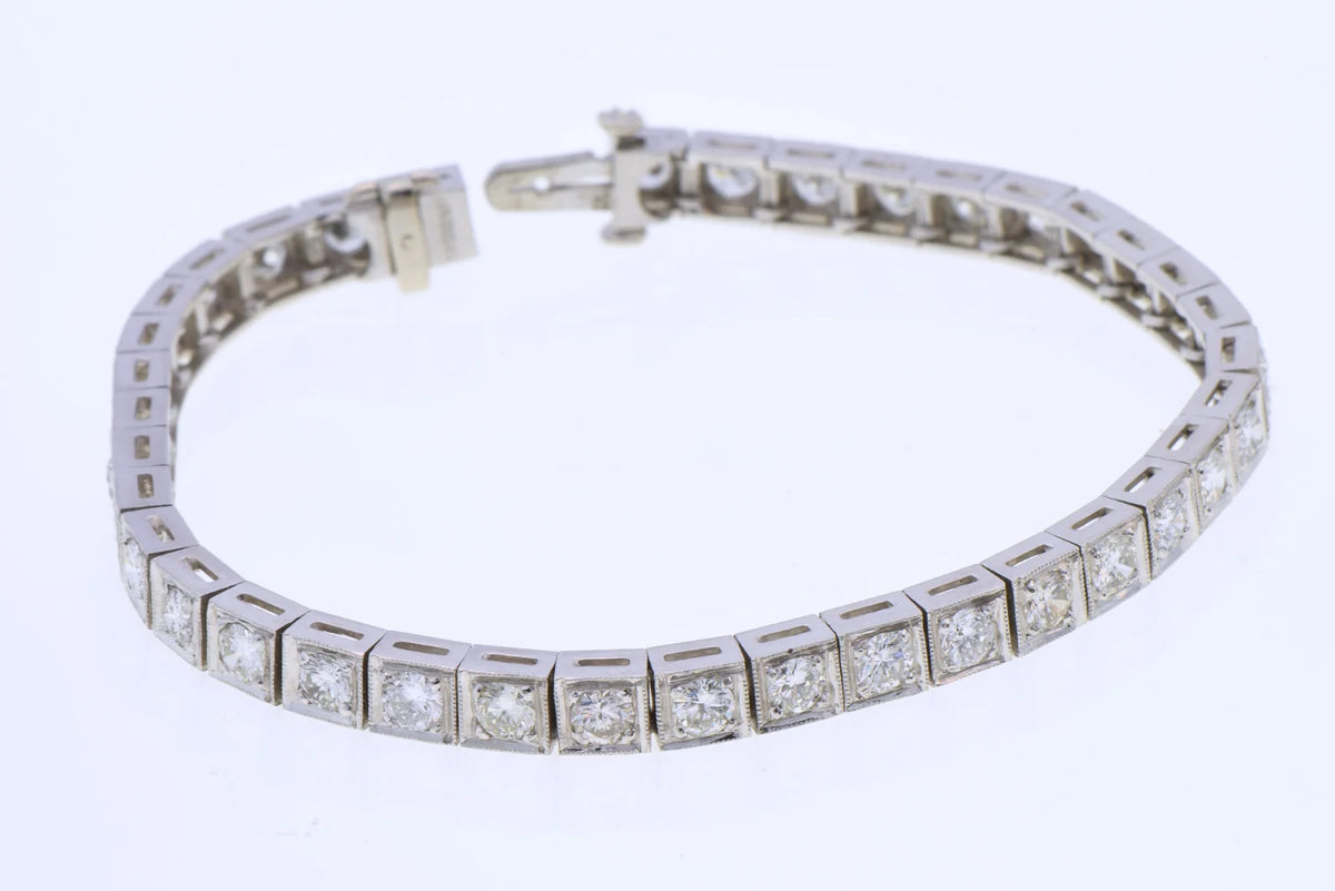 Platinum 3.70ct TW Natural Diamond Line Bracelet Colorless VS 6.5in